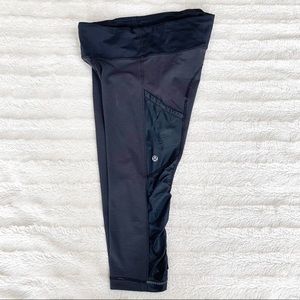 (4 for $20) LULULEMON Black Crop Tights w/ Pockets Sz 4